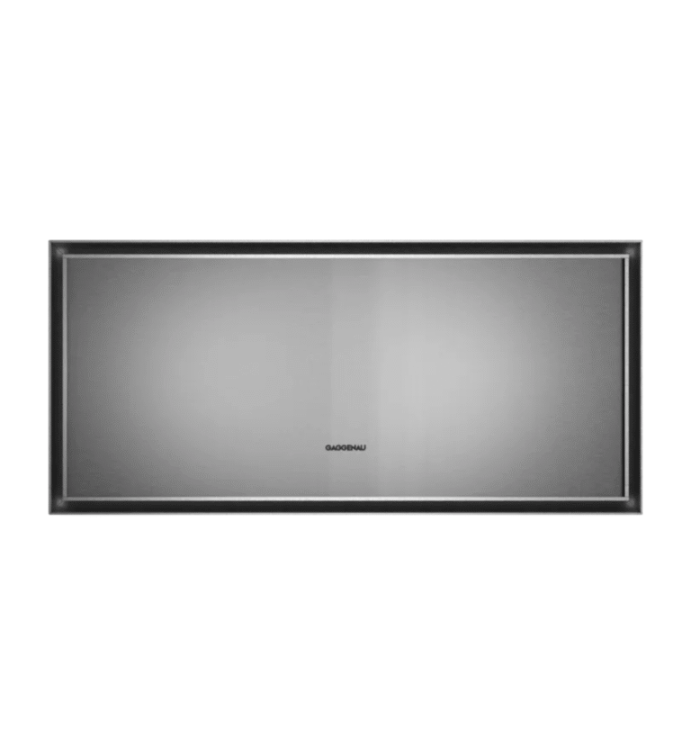 Szuflada grzewcza Gaggenau GW452120 – model bez uchwytu z funkcją push-to-open i oświetleniem wnętrza, 60 cm szerokości i 28 cm wysokości, ze stalowym wykończeniem i szklanym dnem, przeznaczony do podgrzewania naczyń, potraw i gotowania w niskiej temperaturze.